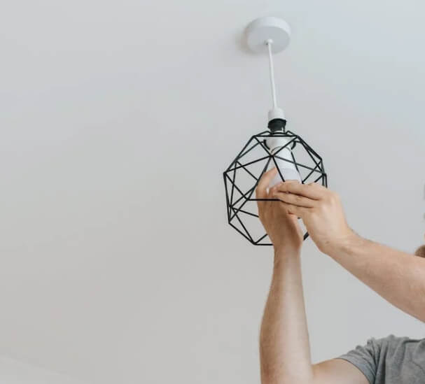 delivery & installation service image